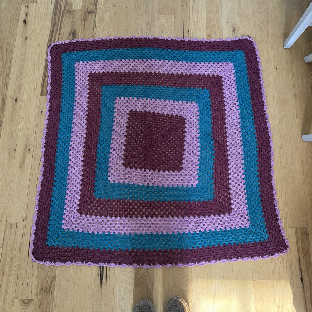 Vintage‎ Hand Crochet Throw Blanket 53x53in